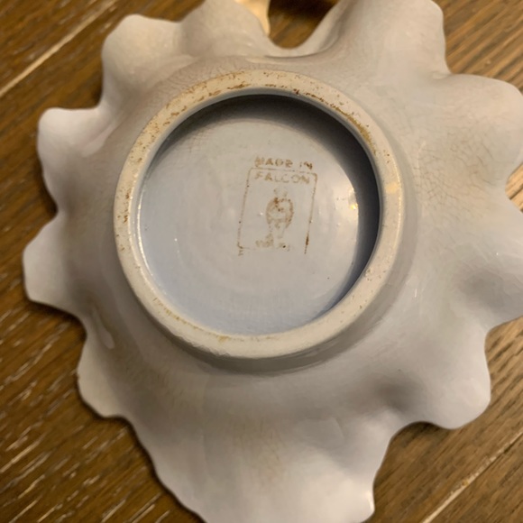 Vintage Falcon Powder Blue Leaf Dish Made in the 1940’s - Picture 6 of 9